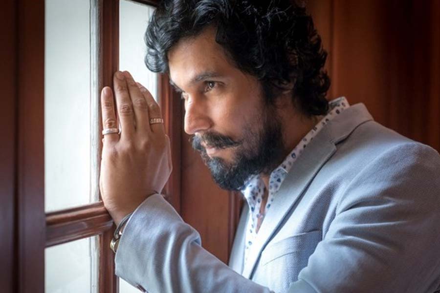 From Vicky Kaushal to Bhumi Pednekar, bollywood actors left high paying jobs for acting