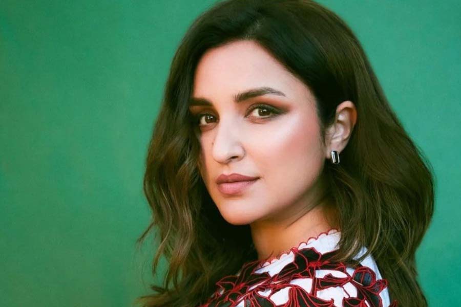 From Vicky Kaushal to Bhumi Pednekar, bollywood actors left high paying jobs for acting