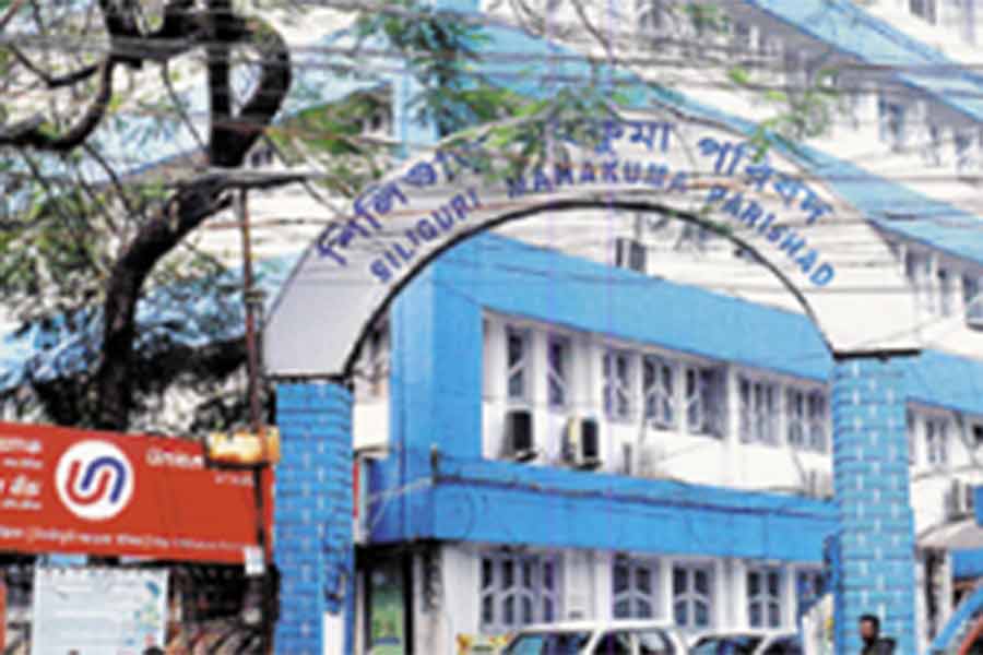 The question is whether Women Panchayat heads are truly independent or not at Siliguri