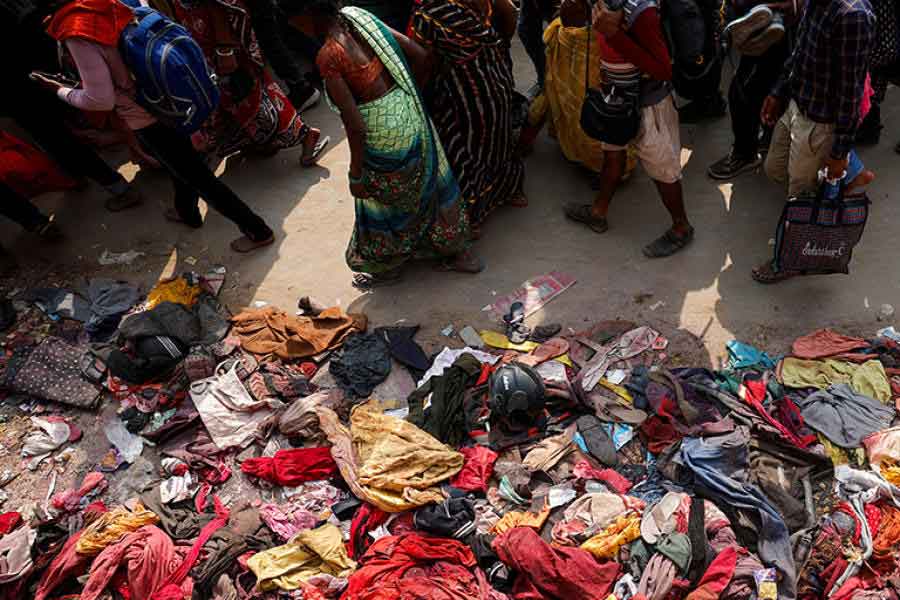 The Uttar Pradesh government's negligence is responsible for the high number of deaths during the Kumbh Mela