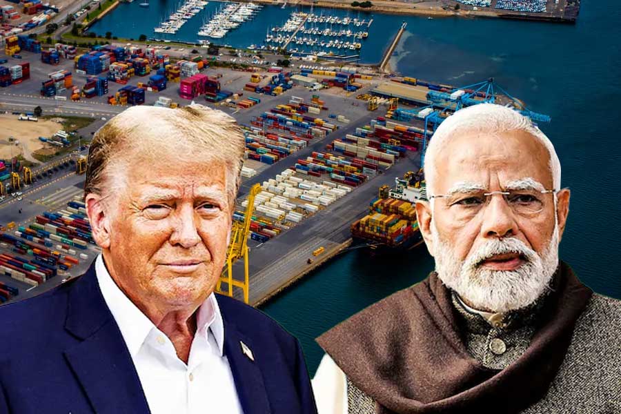 Donald Trump US President new sanction order on Iran Chabahar Port may impact on Indian investment