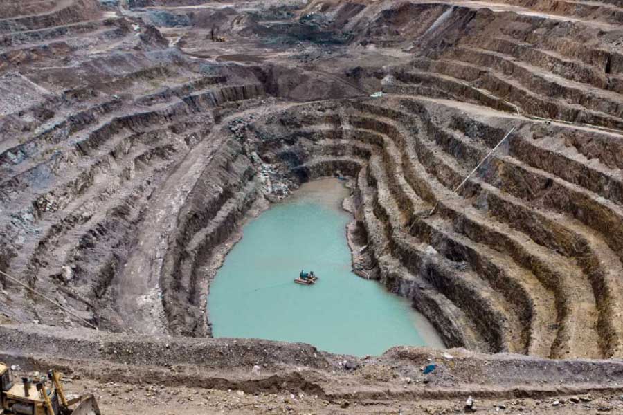 Ukraine wants US arms and ammunition against rare earth elements may trigger more attack from Russia 