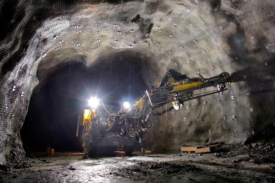 Ukraine wants US arms and ammunition against rare earth elements may trigger more attack from Russia 