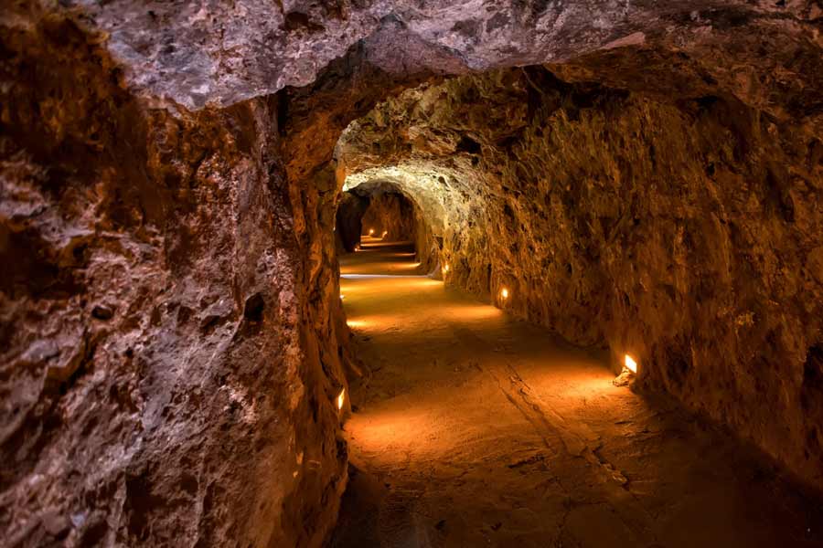 Ukraine wants US arms and ammunition against rare earth elements may trigger more attack from Russia 