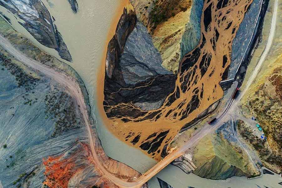 Ukraine wants US arms and ammunition against rare earth elements may trigger more attack from Russia 