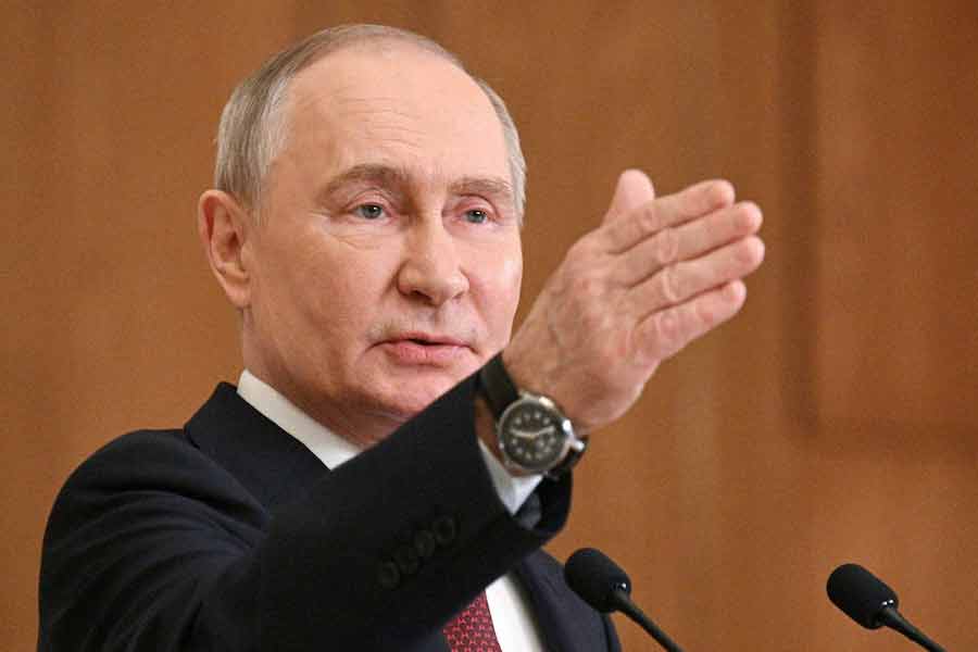 Ukraine wants US arms and ammunition against rare earth elements may trigger more attack from Russia 