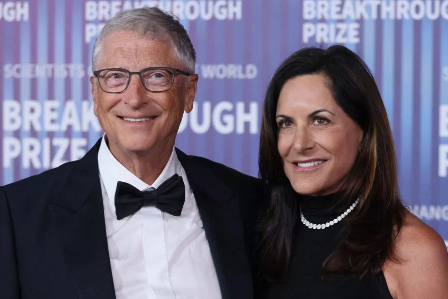 Bill Gates confirms relationship with girlfriend Paula Hurd 