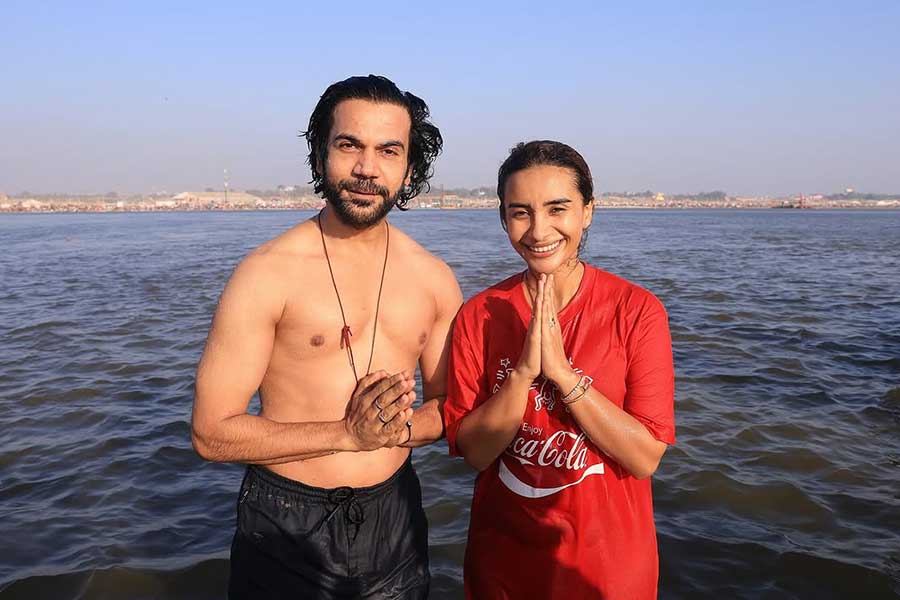 Rajkummar Rao and Patralekha took a holy dip in Maha Kumbh