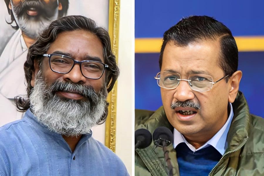 Hemant Soren won the election after returning from jail, Arvind Kejriwal failed