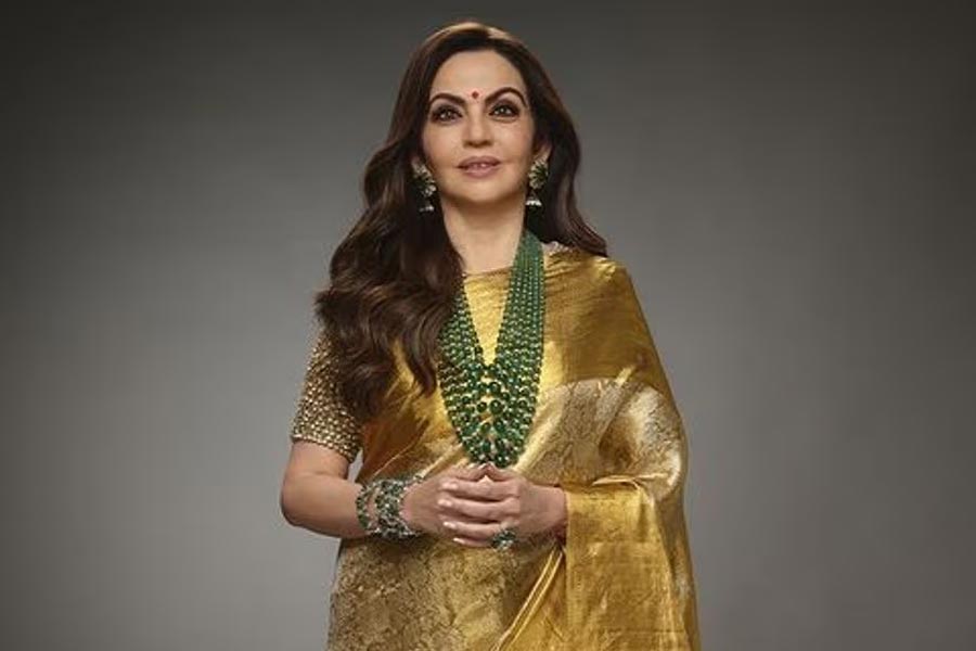 নীতা অম্বানীর কাঞ্জিভরম শাড়িটি ছিল চর্চায়।