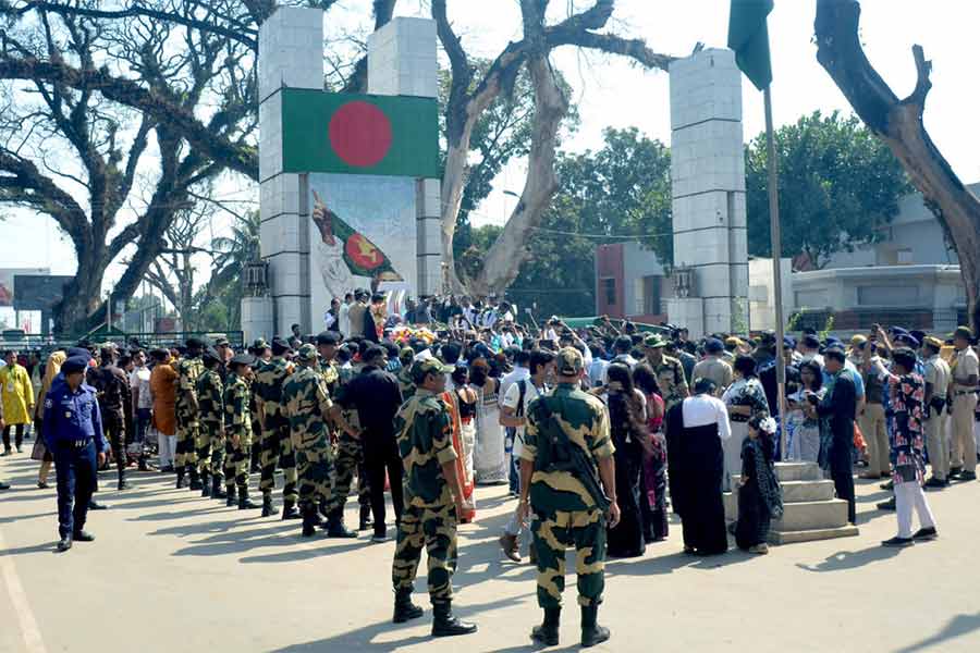 Uncertainty in celebration of International Mother Language Day at Petrapol-Benapol border areas