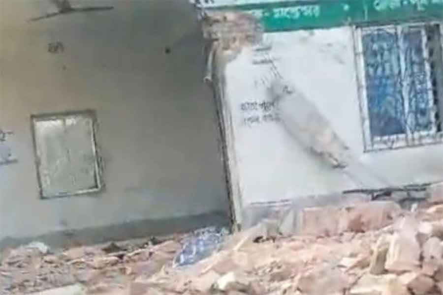 TMC party office demolished at Manteshwar