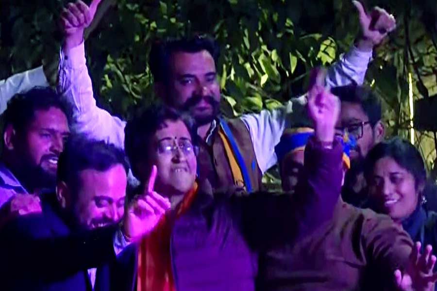Atishi dances to celebrate poll win, Swati Maliwal hits back