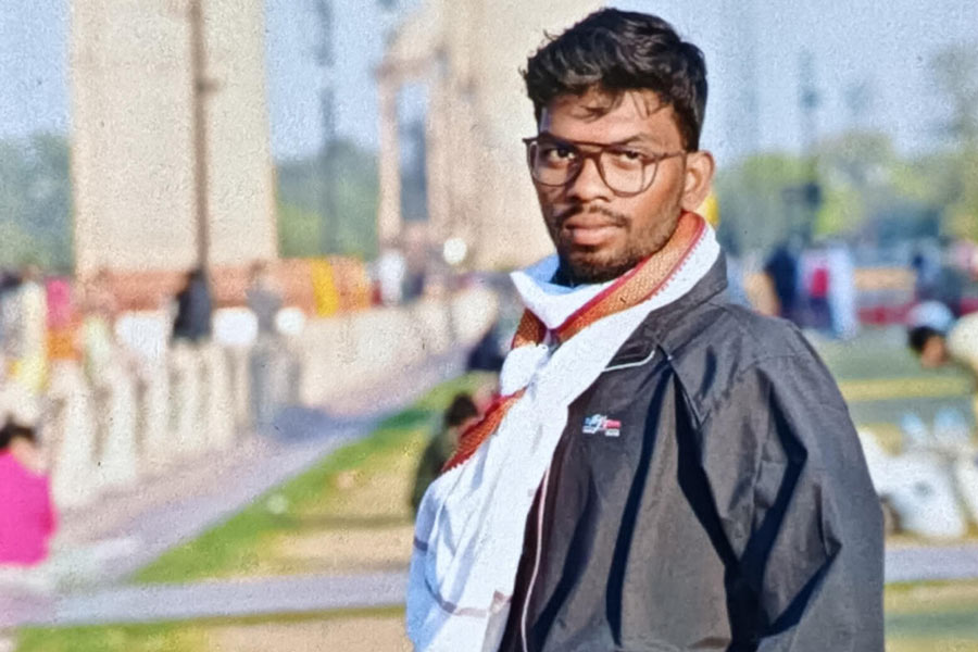 A student from Belpahari village of Jhargram went to Delhi to fulfil his dream