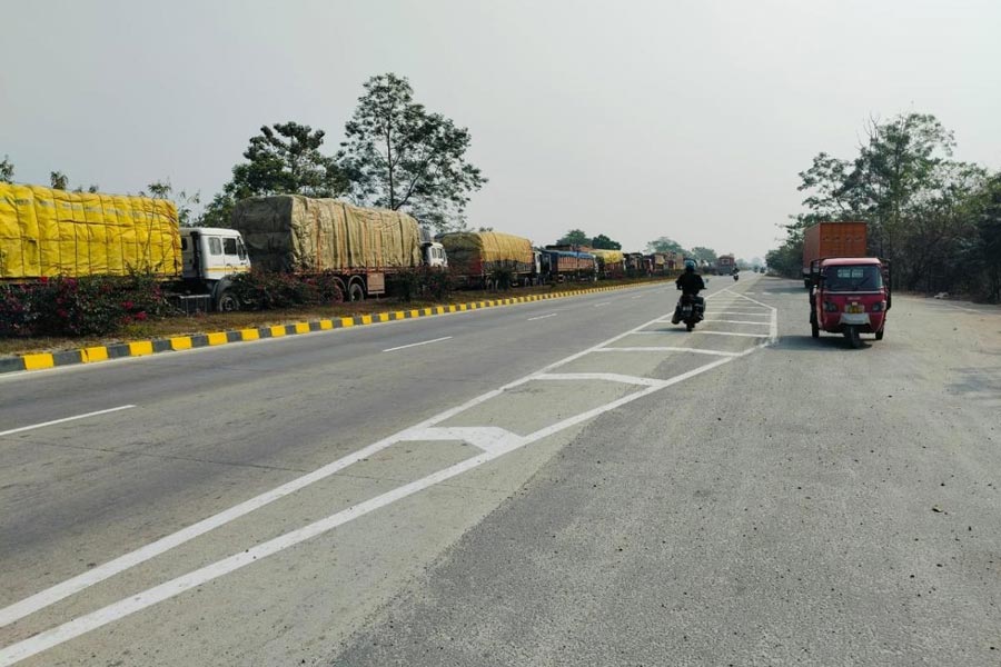 Huge traffic congestion was seen in Alipurduar due to marathon on the National Highway of Guwahati