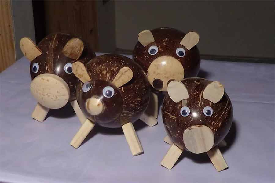 A person forging artisans from Inmates at Bardhaman