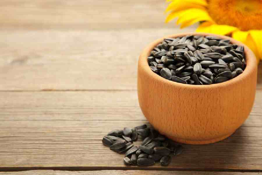 How to use sunflower seeds for hair care dgtl
