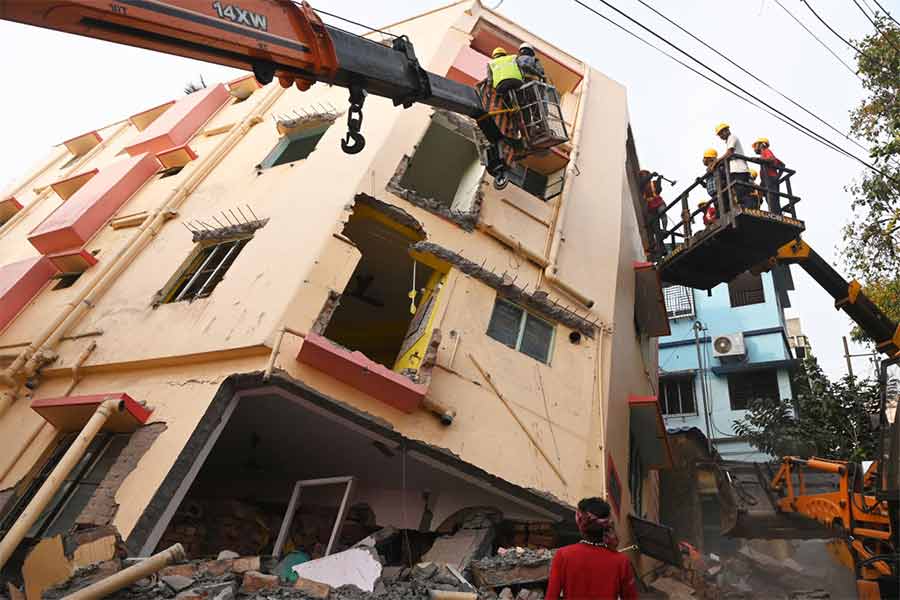 Houses and Building collapse incidents is a proof of negligence of Municipalities while approving the construction works