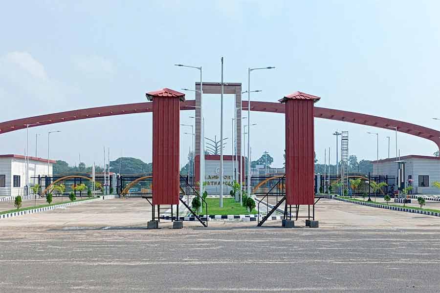 Trades boosted after Maitri Dwar was opened in India Bangladesh border of Petrapole