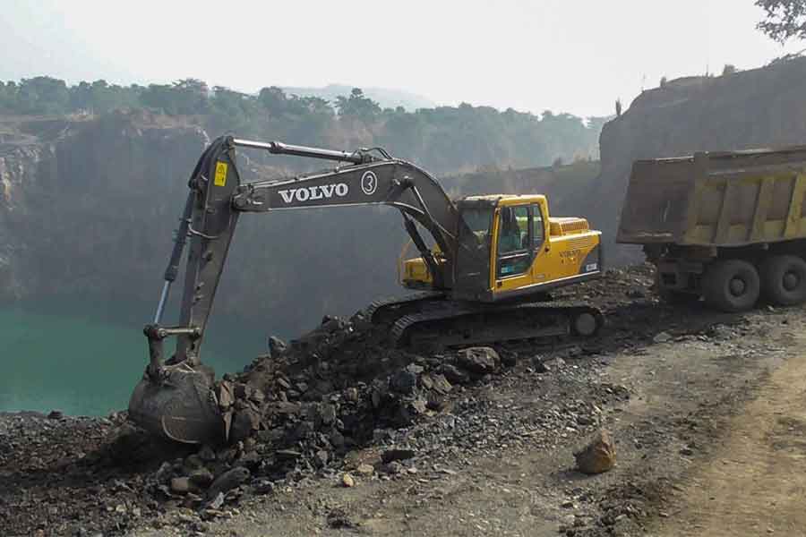 Compensation and rehabilitation in the Deucha Pachami scheme should be properly done by the West Bengal state government