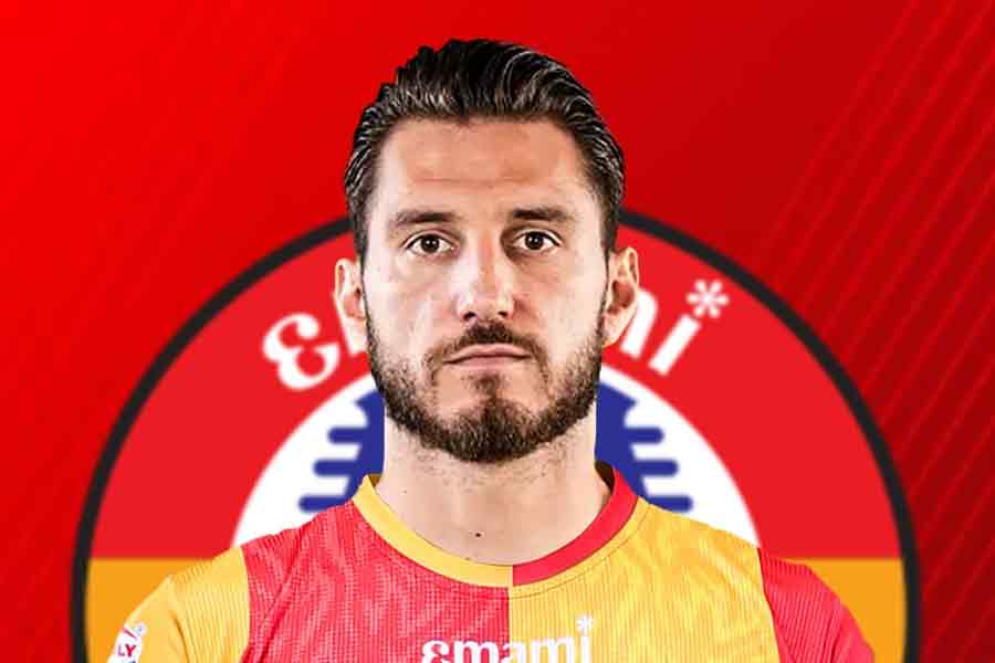 Teammates are not helping him enough, complains Dimitrios Diamantakos