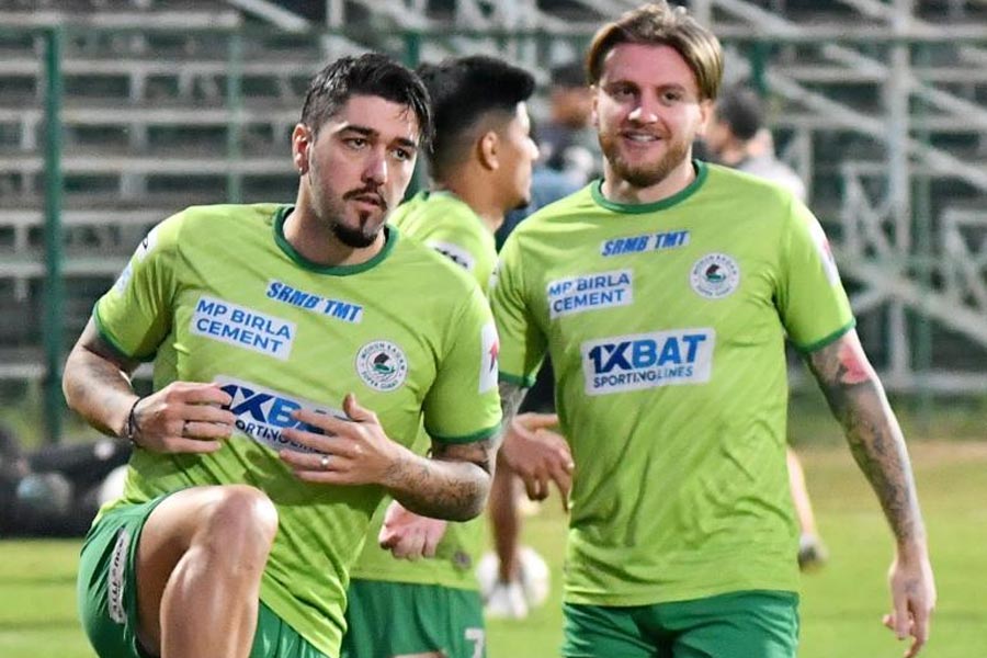 Dimitri Petratos and Jason Cummings are practicing a lot