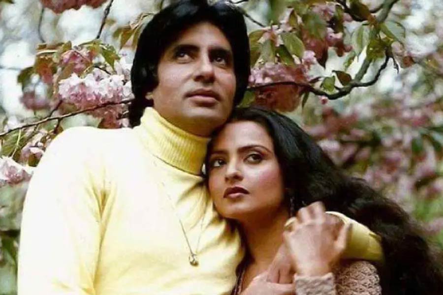 These films of Amitabh Bachchan and Rekha were never released
