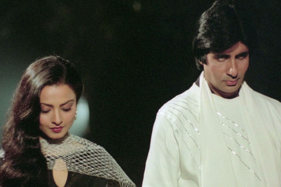 These films of Amitabh Bachchan and Rekha were never released