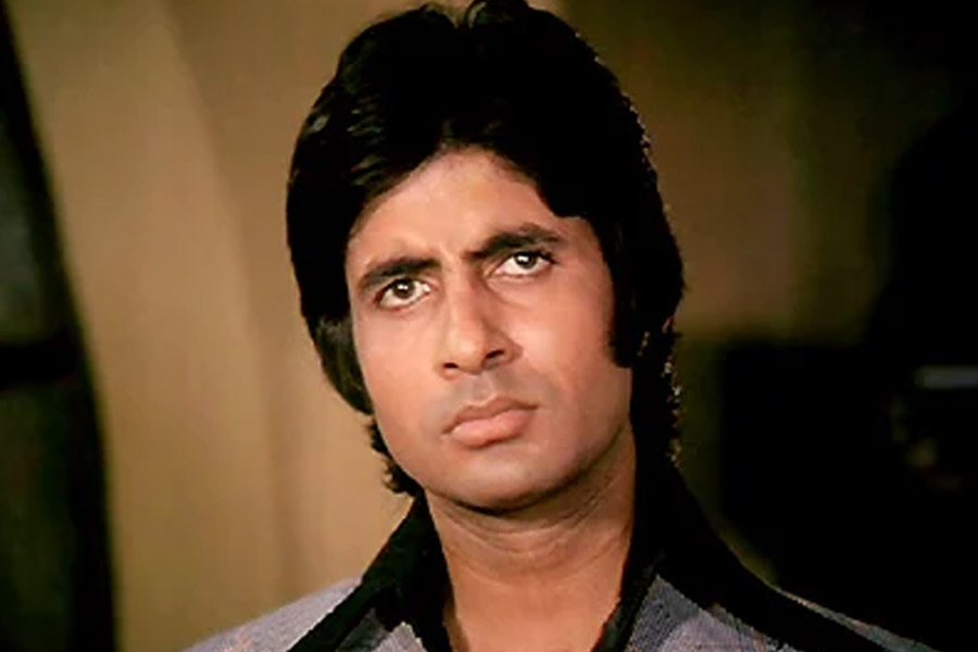 These films of Amitabh Bachchan and Rekha were never released