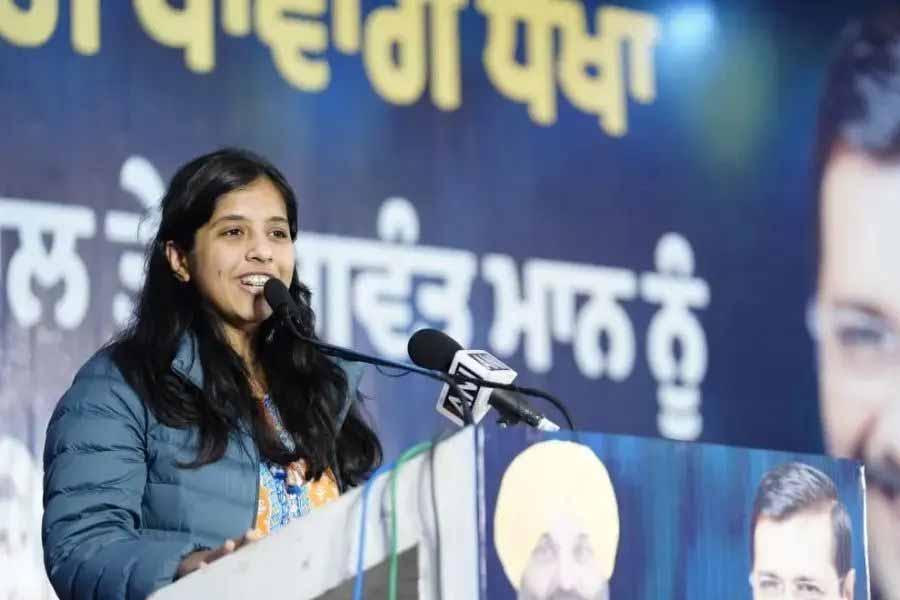 Meet Former Delhi Chief Minister Arvind Kejriwal's son Pulkit Kejriwal, who cracked IIT-JEE