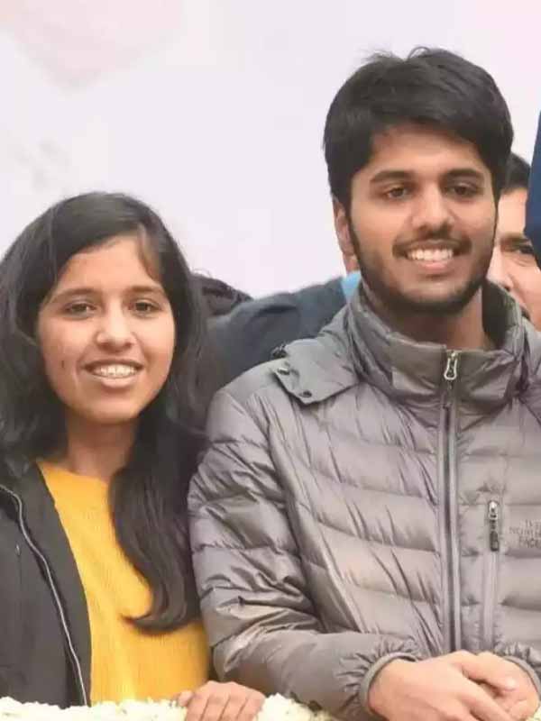 Meet Former Delhi Chief Minister Arvind Kejriwal's son Pulkit Kejriwal, who cracked IIT-JEE