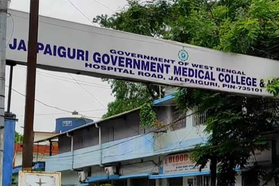 Patients in trouble due to Crisis of experienced Doctor at Jalpaiguri Medical college