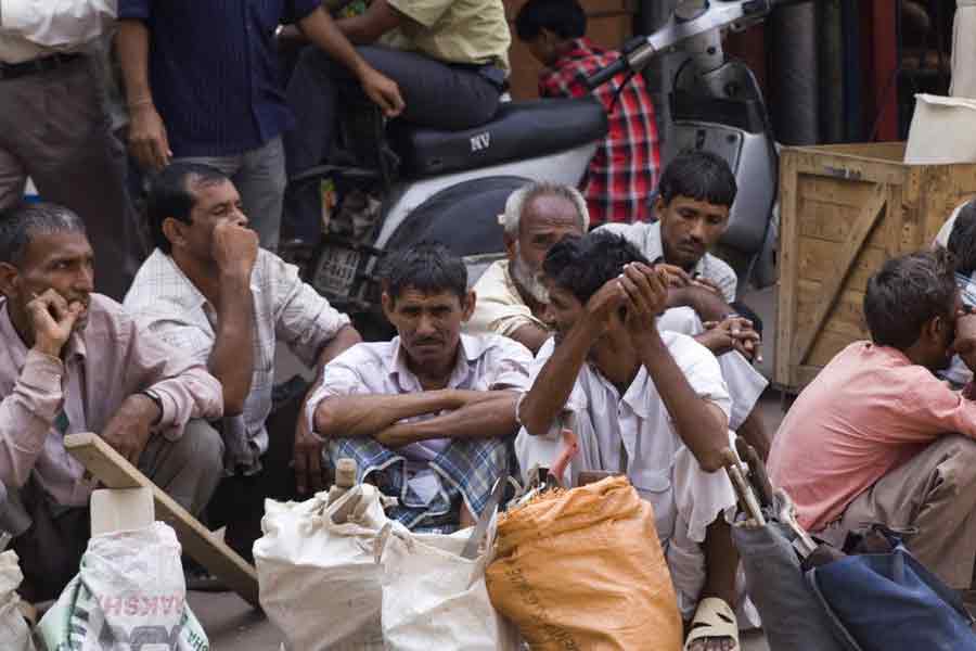 The Central government's financial survey has revealed the dire employment situation