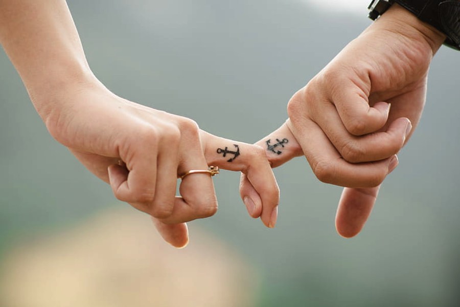 All you need to know if you are thinking of a couple tattoo on Valentine’s Day dgtl