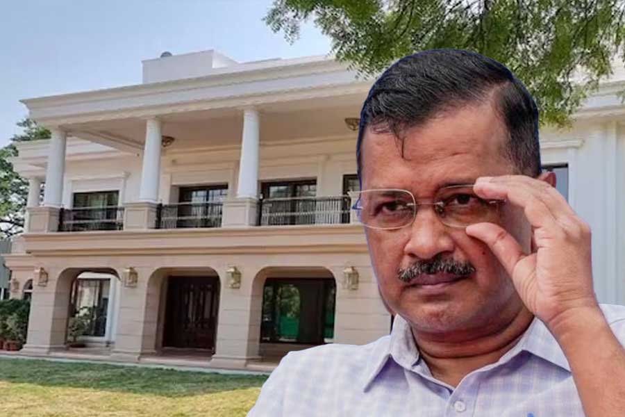 Center has ordered probe over alleged irregularities in official residence of ex-Delhi Chief Minister Arvind Kejriwal dgtl