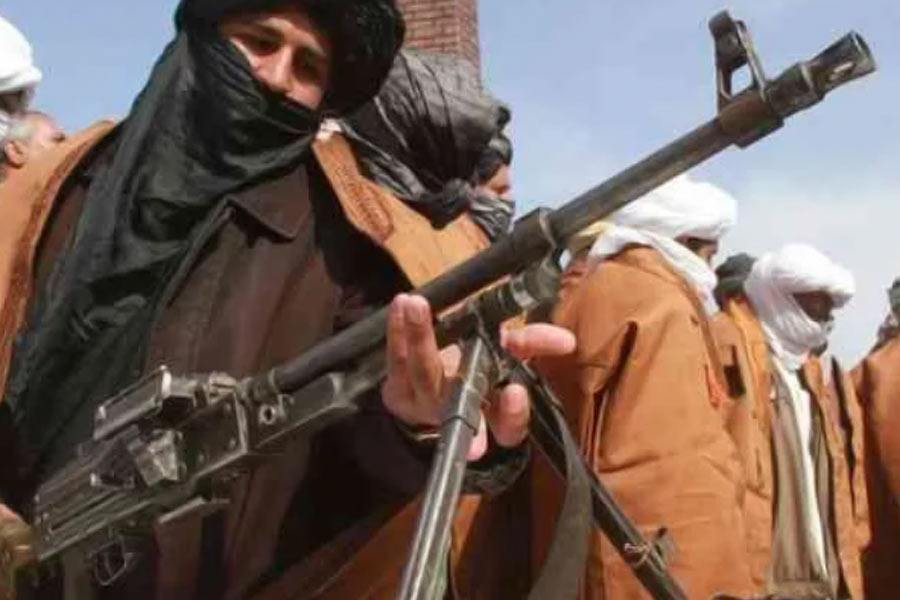 বিদেশে বসে লস্করের হয়ে অর্থ সংগ্রহের কাজ করতেন তাহাউর। ফলে খুব অল্প দিনের মধ্যে পাক গুপ্তচর সংস্থা আইএসআইয়ের মেজর ইকবালের বিশ্বাসভাজন হয়ে ওঠেন তিনি। ভারতীয় গোয়েন্দাদের দাবি, ২৬/১১-র মুম্বই হামলার মূল পরিকল্পনা ছিল রানার মস্তিষ্কপ্রসূত। হেডলির সঙ্গে মিলে গোট বিষয়টি ছকেছিলেন তিনি।