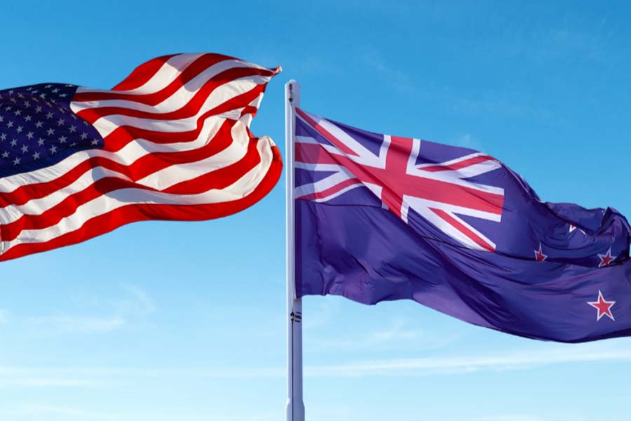 বর্তমানে যুক্তরাষ্ট্র ও নিউ জ়িল্যান্ডের মধ্যে কূটনৈতিক সম্পর্কে আর টানাপড়েন নেই। কিউয়ি বিদেশ মন্ত্রকের দাবি, ওয়াশিংটনের সঙ্গে তাঁদের দীর্ঘস্থায়ী ঘনিষ্ঠ অংশীদারি রয়েছে। নতুন মার্কিন প্রেসিডেন্ট ডোনাল্ড ট্রাম্পের আমলে সেখানে এতে কোনও বদল আসে কি না, সেটাই এখন দেখার।