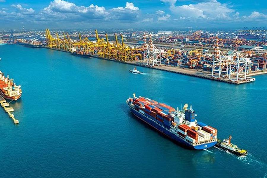 রেল এবং সড়কপথে যুক্ত থাকবে এই আইমেক করিডোর। সংযুক্ত ‌আরব আমিরশাহি, সৌদি আরব, জর্ডন এবং ইজ়রায়েল হয়ে এগিয়ে যাবে ওই রেললাইন এবং রাস্তা। শেষে ইহুদিভূমির উত্তর দিকে বন্দর থেকে ভূমধ্যসাগর হয়ে ইটালিতে পৌঁছবে পণ্য। রেলপথের জন্য বিদ্যুৎ সরবরাহ করতে তার বিছোনোর কাজ করতে হবে পশ্চিম এশিয়ার সংশ্লিষ্ট দেশগুলিকে।