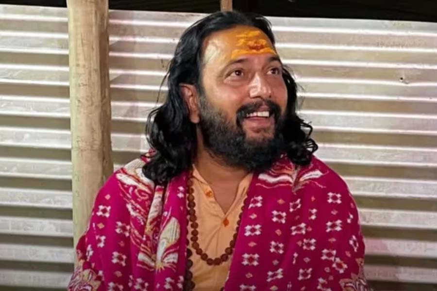 All need to know about Businessman Baba, who caught eye at mahakumbh 2025