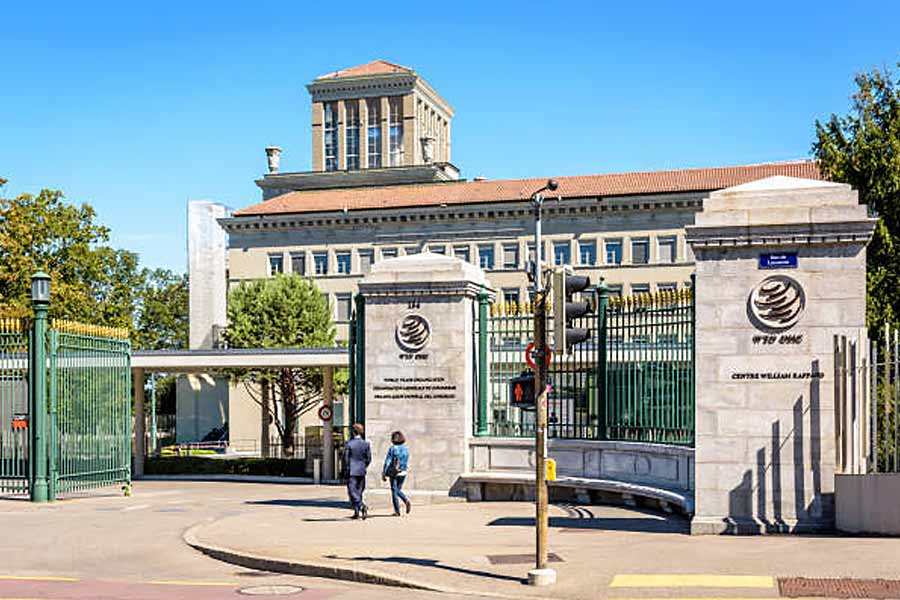 প্রতিযোগিতার বাজারে টিকে থাকার জন্যই এই নিয়ম চালু করে ডব্লিউটিও। সেখানে বলা হয়েছে, উন্নত দেশগুলি (যেমন মার্কিন যুক্তরাষ্ট্র) বিকাশশীল রাষ্ট্রের (যেমন ভারত) থেকে পণ্য আমদানির ক্ষেত্রে কম শুল্ক আরোপ করবে। তবে এ ক্ষেত্রে কোনও সুনির্দিষ্ট বাধ্যবাধকতা নেই। অর্থাৎ, উন্নত দেশ ইচ্ছা করলে এই নিয়ম না-ও মানতে পারে।