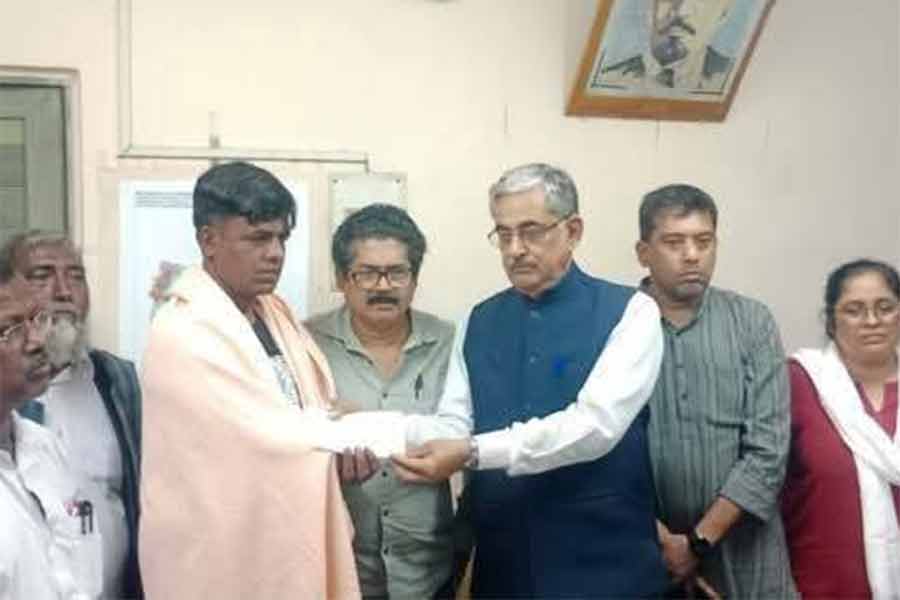 CPM North 24 Parganas district forces secretary change by defeating him in vote