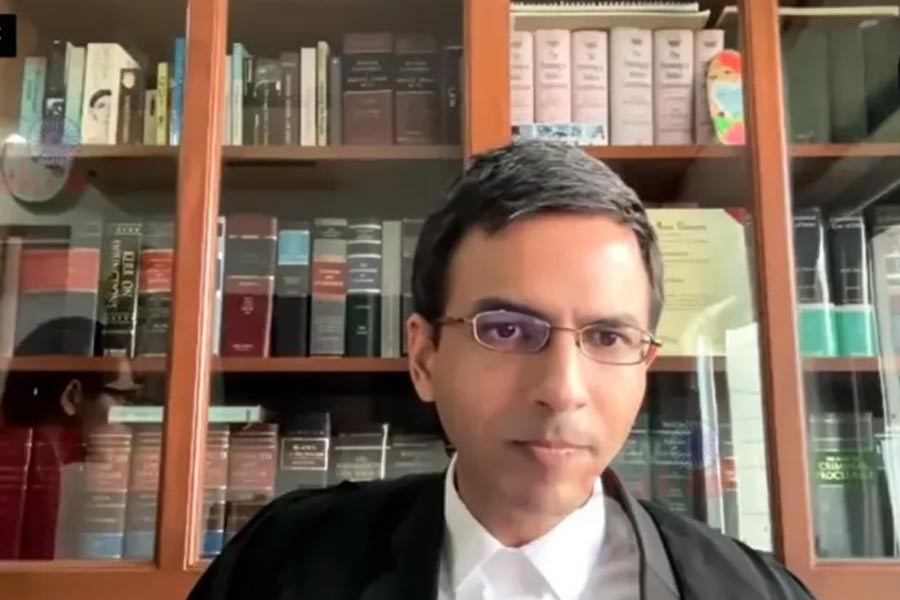 All need to know about Abhinav Chandrachud, Ex CJI’s Son to represent Ranveer Allahbadia