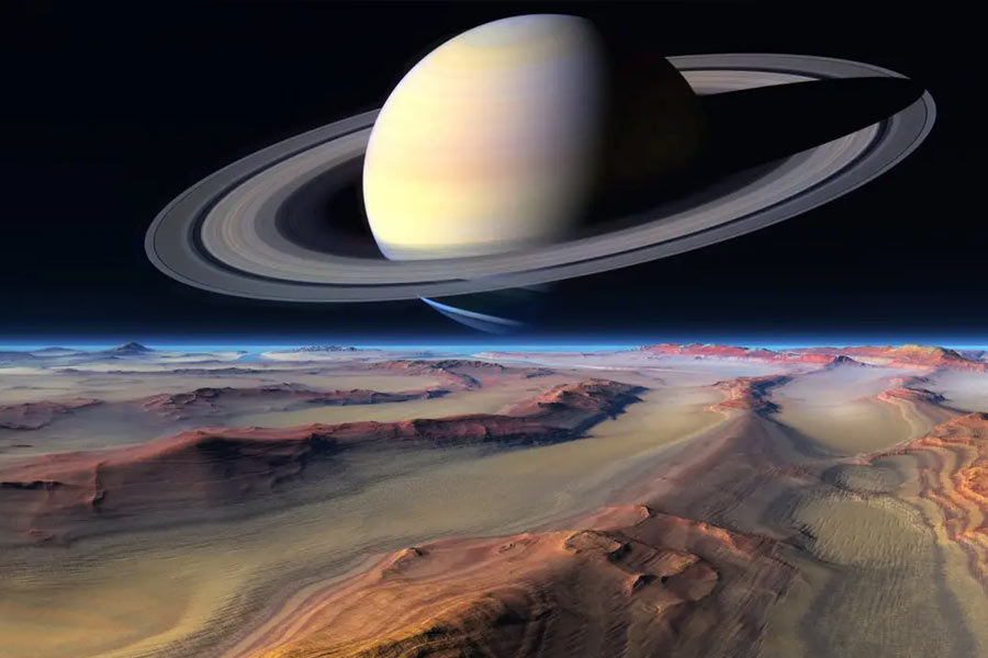 শনির সবচেয়ে বড় চাঁদ টাইটানের বায়ুমণ্ডল ঘন হওয়ায় সেখানে পৃথিবীর মতো জলচক্রের অস্তিত্ব পাওয়ার সম্ভাবনা প্রবল। বিজ্ঞানীদের দাবি, মিথেন মেঘ, বৃষ্টি এবং তরল পদার্থ উপগ্রহটির বুক জুড়ে প্রবাহিত হয়। ফলে সেখানে প্রাণের হদিস মিলবে কিনা, তার উত্তর দেবে সময়।