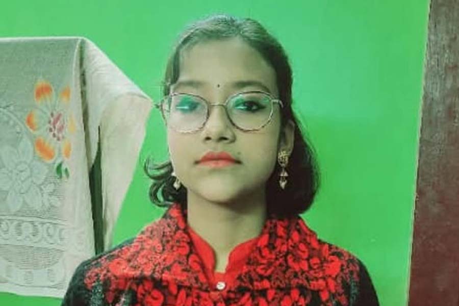 চন্দননগরের অষ্টম শ্রেণির ছাত্রী কৌশানী মুখোপাধ্যায়।