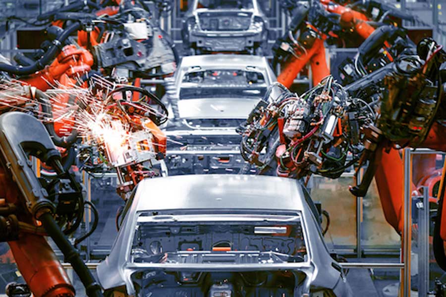 US Banks flying billions of dollars’ worth of gold from London to New York