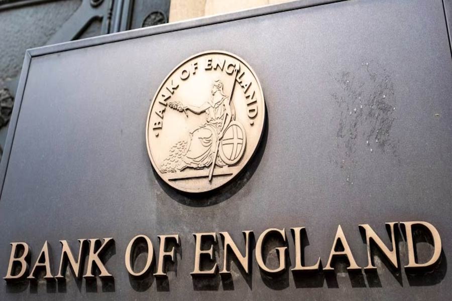 US Banks flying billions of dollars’ worth of gold from London to New York