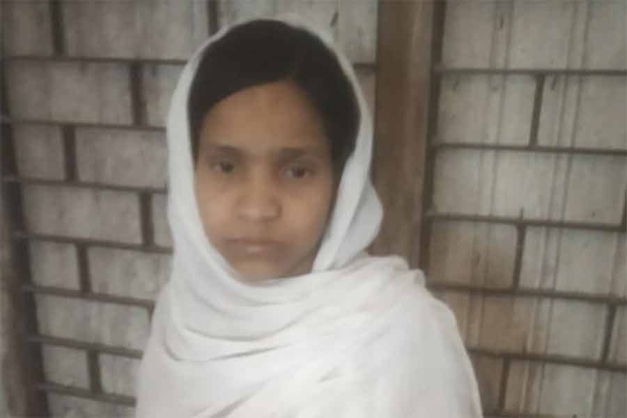 A Madhyamik Candidate arrived at the exam hall on next day after attending her mother's funeral