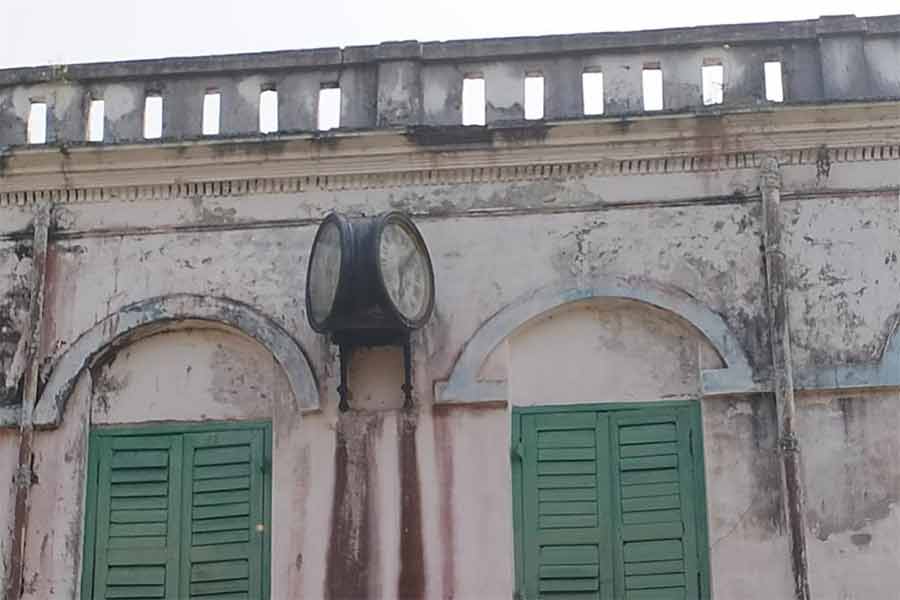 Grand Clock of Akalpaush had stopped due to  lack of maintainence