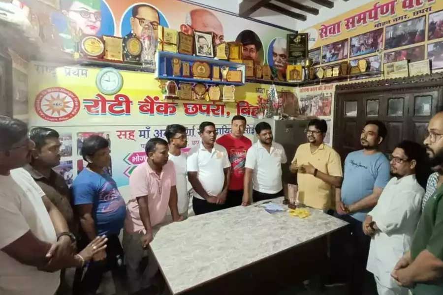 Two govt school teachers in Bihar feed 200 hungry mouths daily dgtl