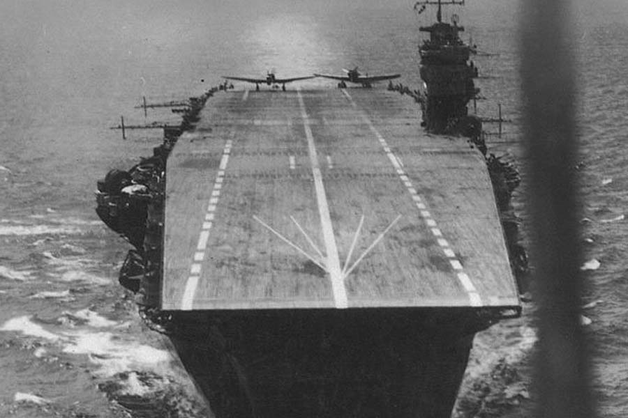 Underwater Aircraft Carrier